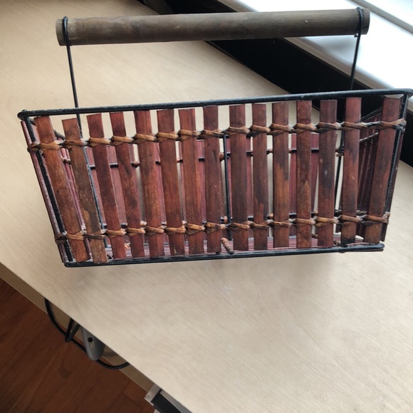 Hand basket - Picture 3 of 5